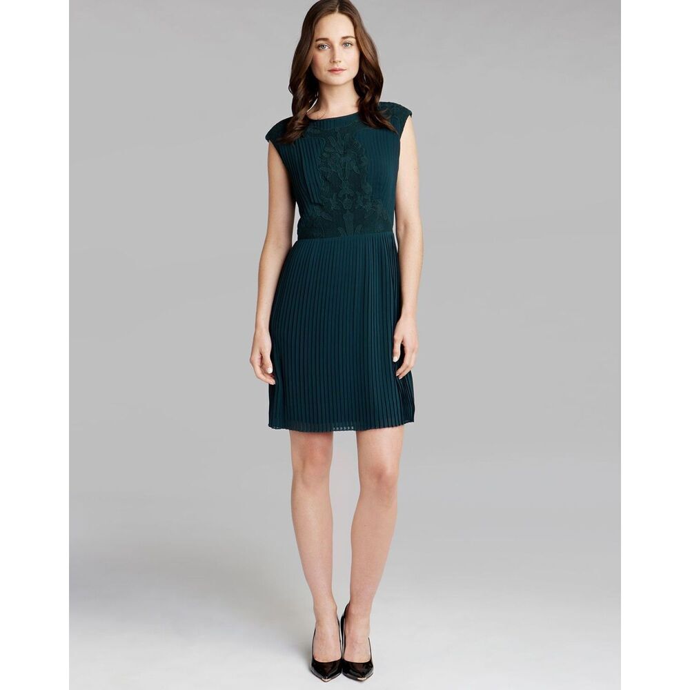 TED BAKER Teal Green Pleated Saskiah Cap Sleeve Lace Mini Dress Size 6